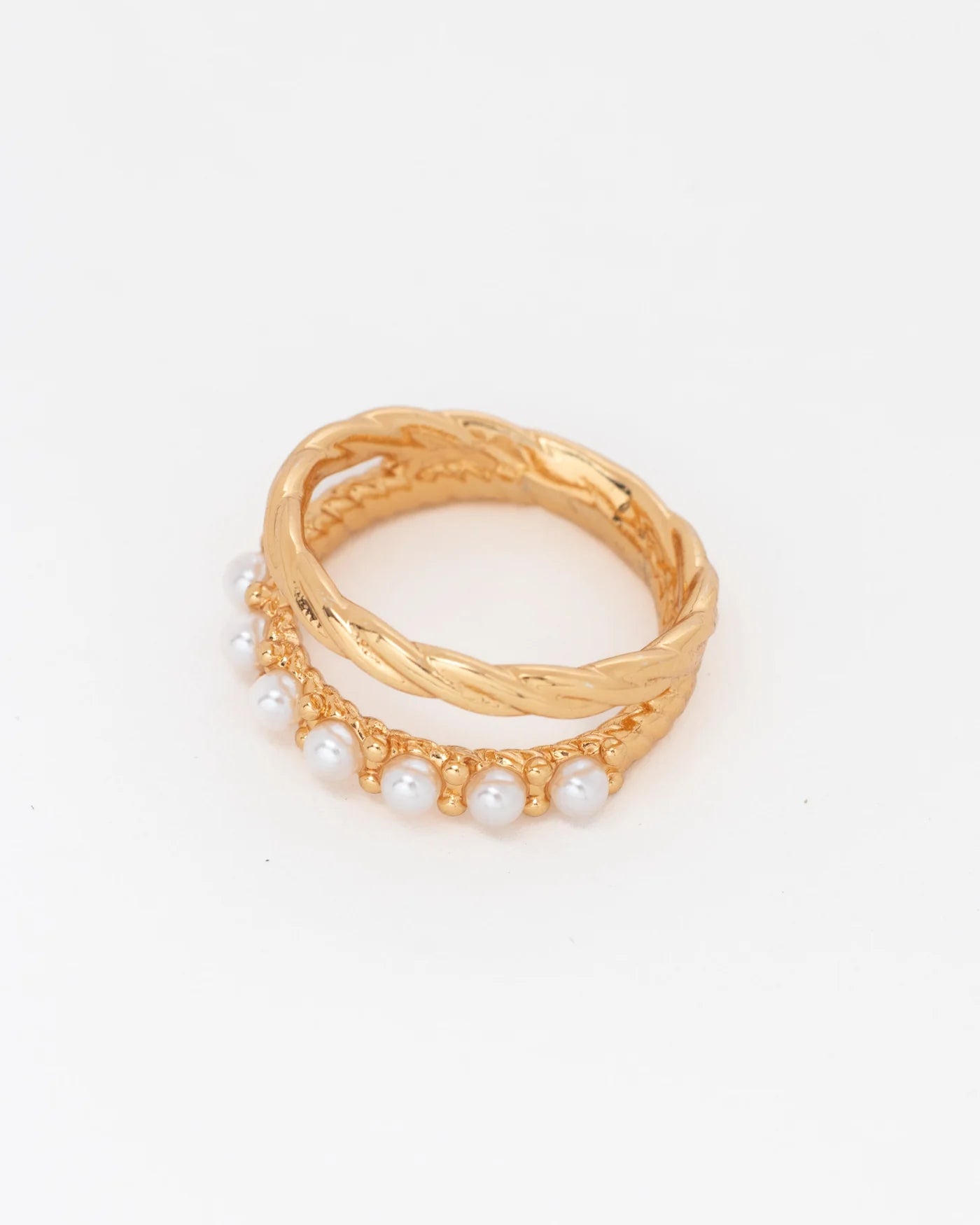 Multi-pearl ring